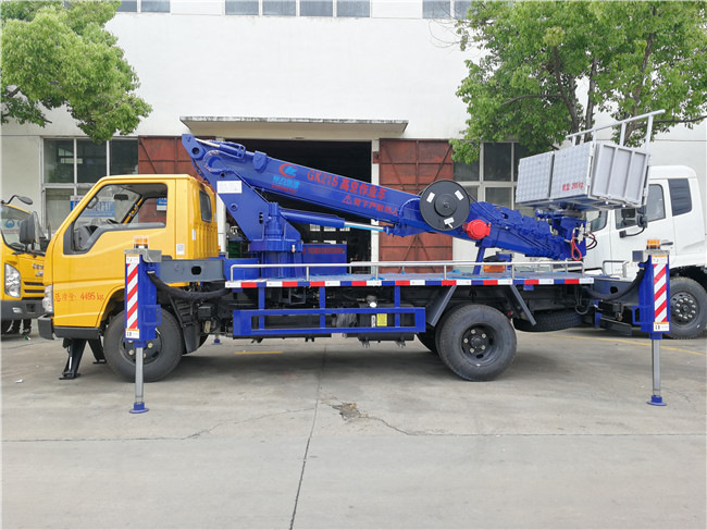 藍牌21米進口高空作業車