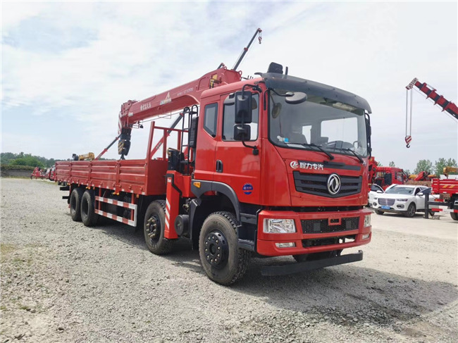 東風T5宏昌天馬14噸隨車吊